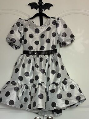 Disney White Black Polka Dot Party Dress Ribbon Waist Peekaboo back size 11-12